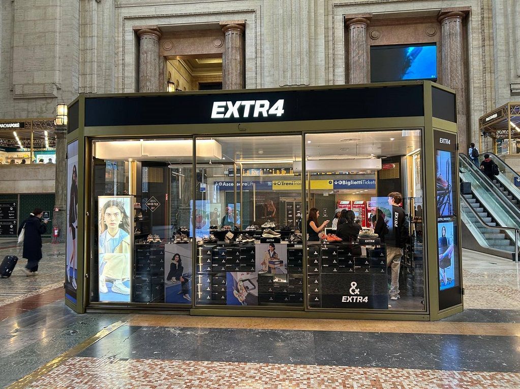 Активное продвижение бренда кроссовок EXTR4 в Италии продолжается!
