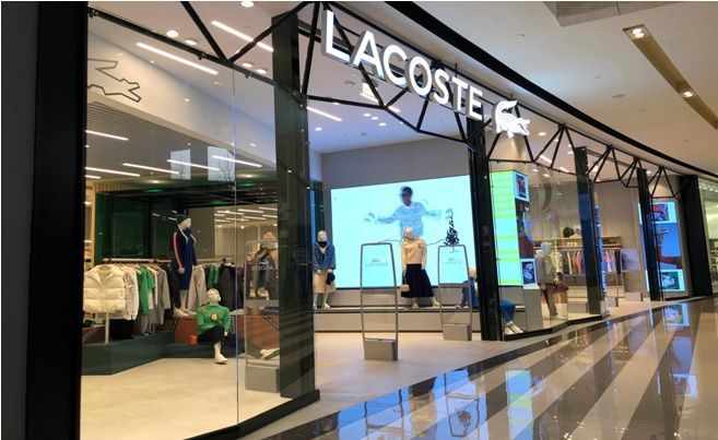 Lacoste открыл новый флагман в Москве