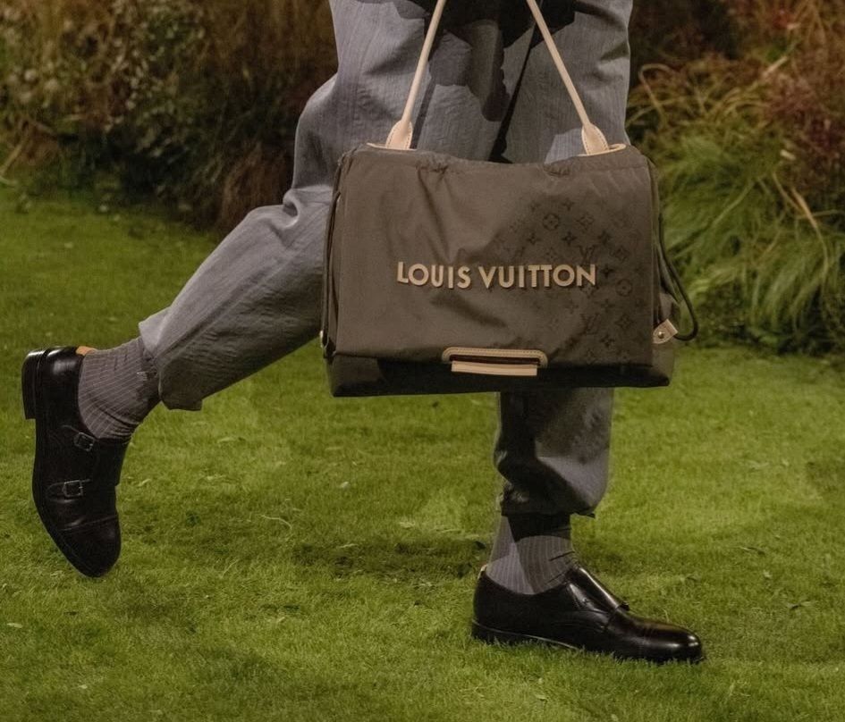 Тема коллекции Louis Vuitton FW’26 — «Timeless» — это новый взгляд на проверенное временем.