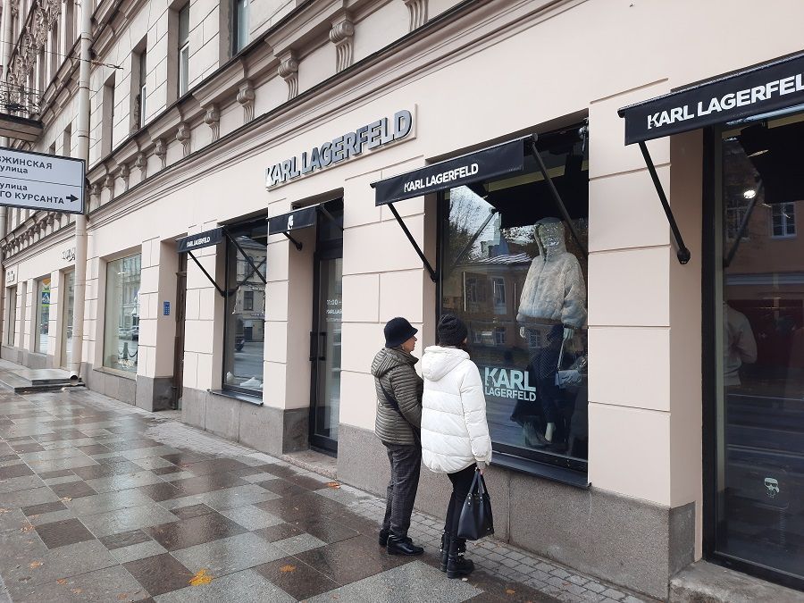 Бутики модных брендов остаются на главной fashion улице Санкт-Петербурга 