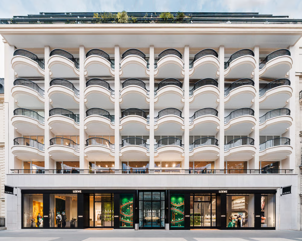 В Париже открылся первый бутик Casa Loewe 