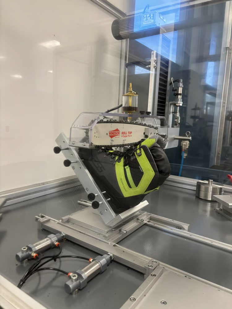 Португалия стремится расширить присутствие в сегментах технической и военной обуви