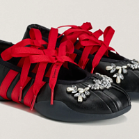 Нашумевшая коллекция Adidas Originals от Simone Rocha выходит в продажу