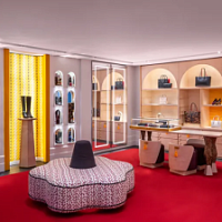 Christian Louboutin обновил дизайн своего бутика в Торонто Christian Louboutin обновил дизайн своего бутика в Торонто