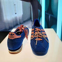 Adidas  демонстрирует квартальный рост на фоне снижения потребительского спроса