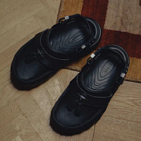 Crocs выпускает гибридные лоферы