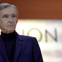 Глава LVMH Бернар Арно выступает за «зону свободной торговли» между Европой и США