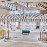 Manolo Blahnik открыл первый бутик в Шанхае