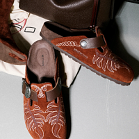 На Неделе моды в Милане представили коллаборацию Birkenstock by Etro