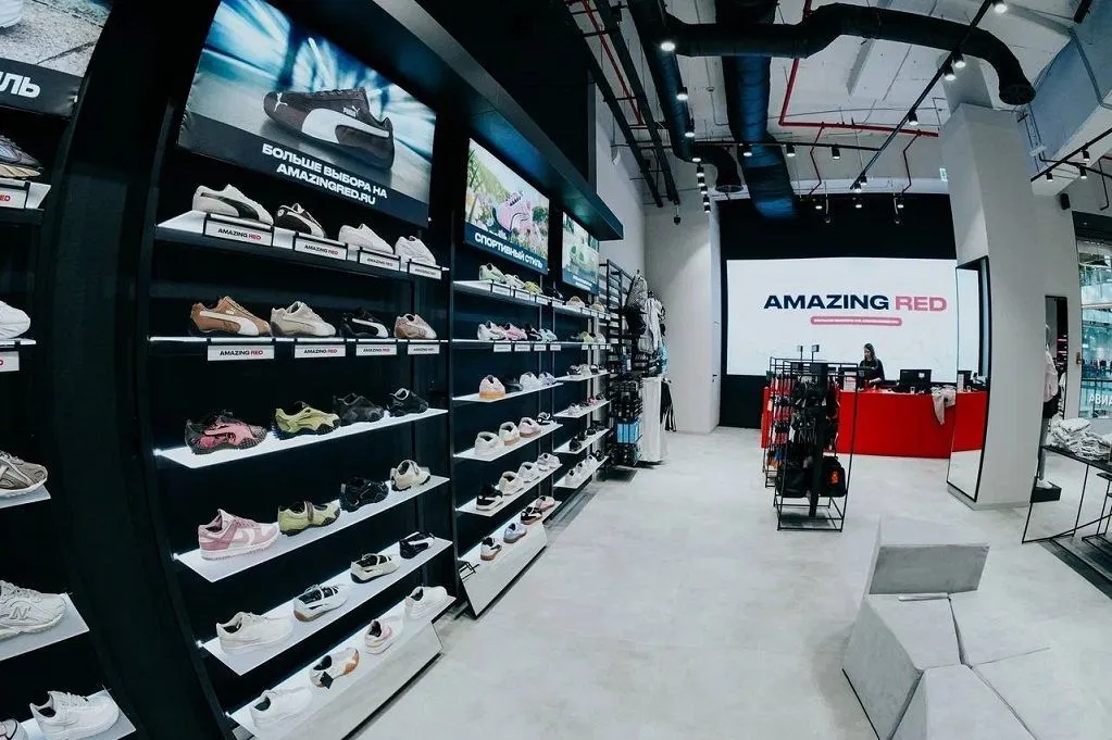 Московский флагман сети AMAZING RED усилил сервисную составляющую