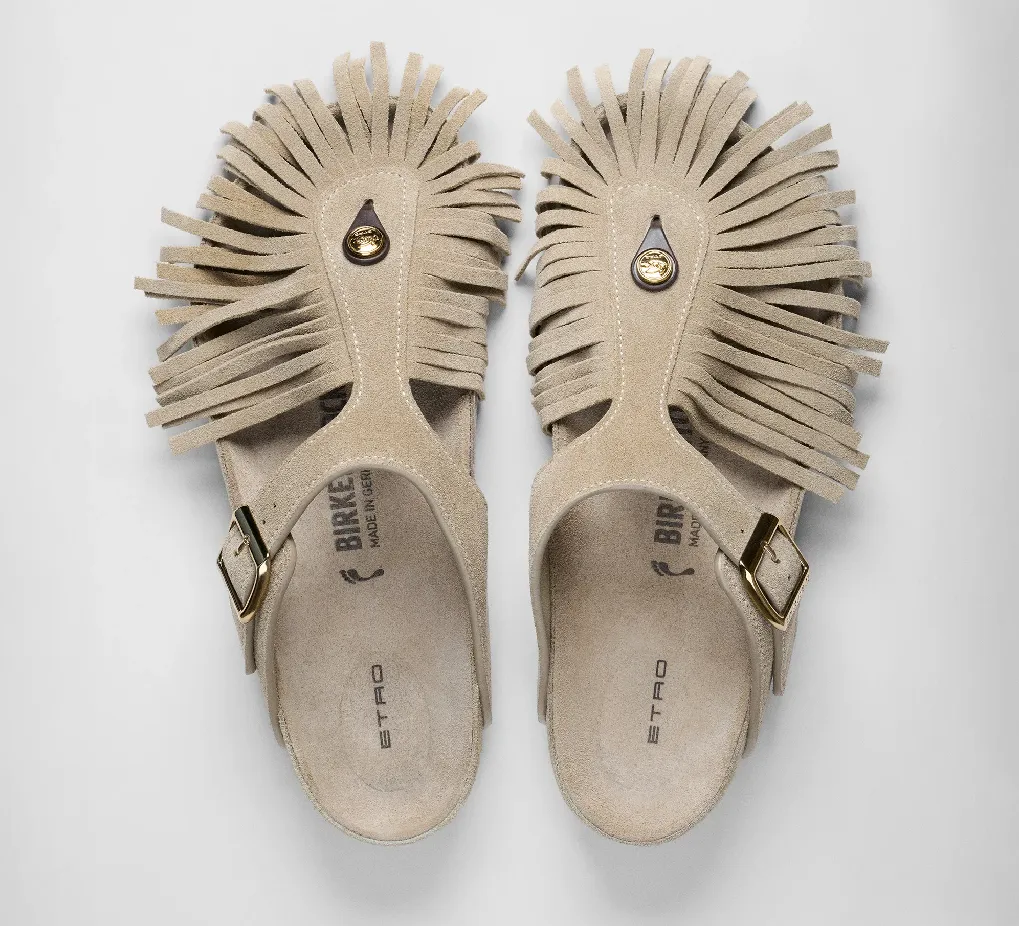Первая часть коллаборации Birkenstock  x Etro выходит в продажу на следующей неделе
